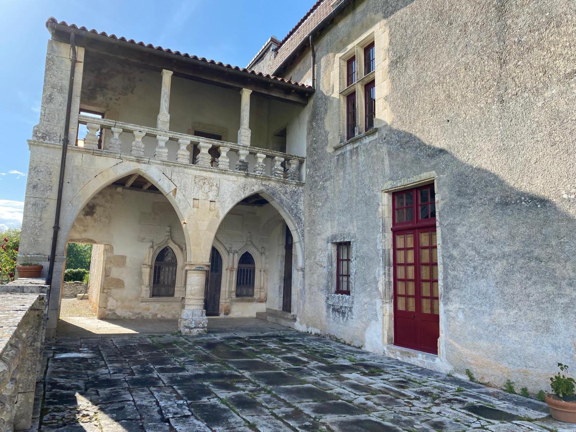 Chateau De Cibioux Surin  Eksteriør bilde